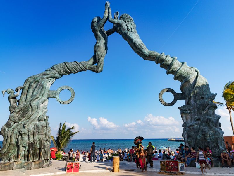 Monumento en Playa Del Carmen