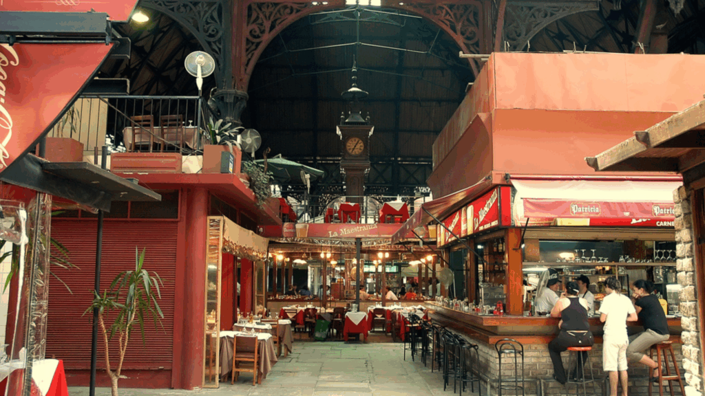 Mercado del Puerto en Ciudad Vieja, gastronomía típica uruguaya