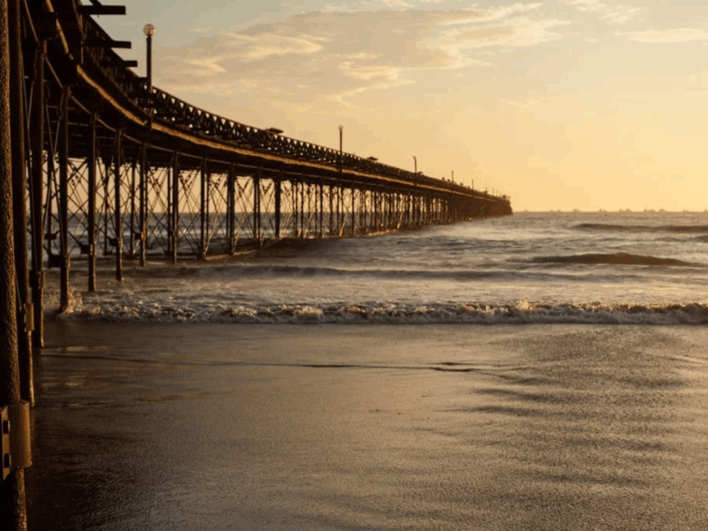 Playa Pimentel en Chiclayo al atardecer